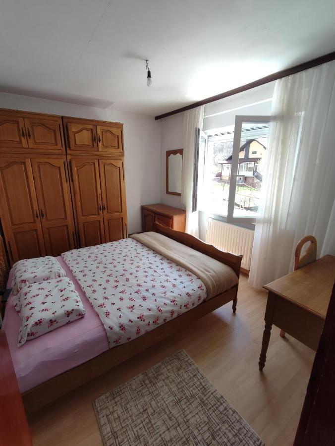 Apartman Bor Livno Exterior foto